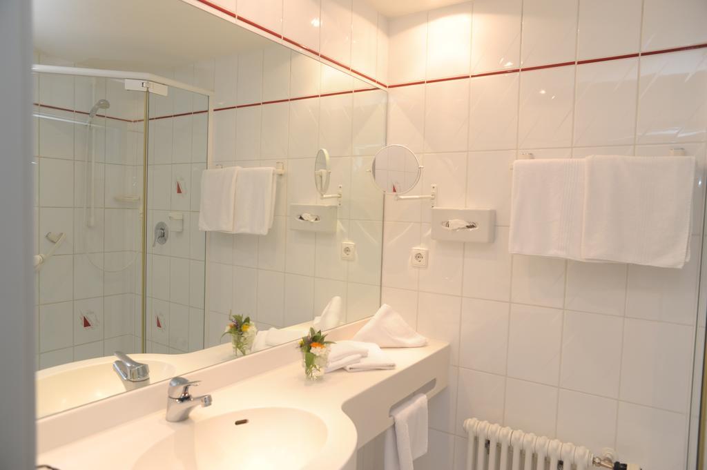 Hotel Gasthaus Adler Bad Waldsee Szoba fotó