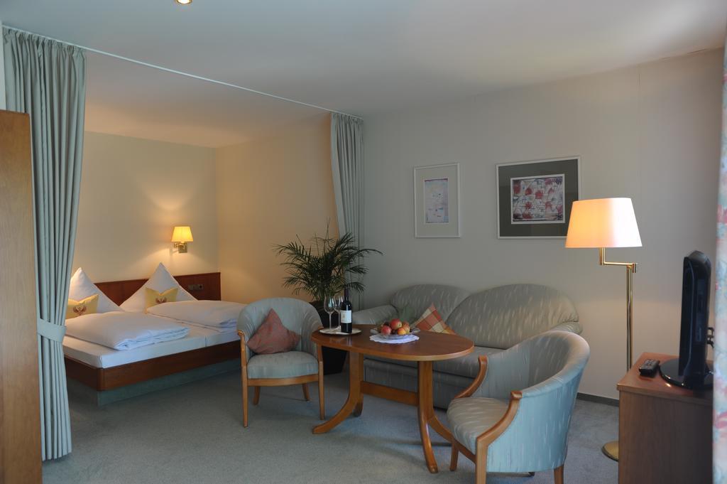 Hotel Gasthaus Adler Bad Waldsee Kültér fotó